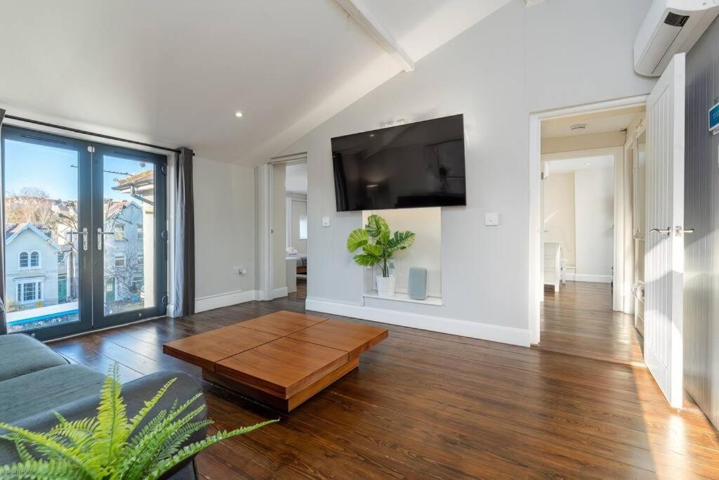 Smart-Home In Original Victorian Building Μπρίστολ Εξωτερικό φωτογραφία