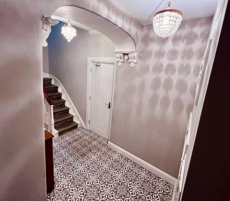 Smart-Home In Original Victorian Building Μπρίστολ Εξωτερικό φωτογραφία