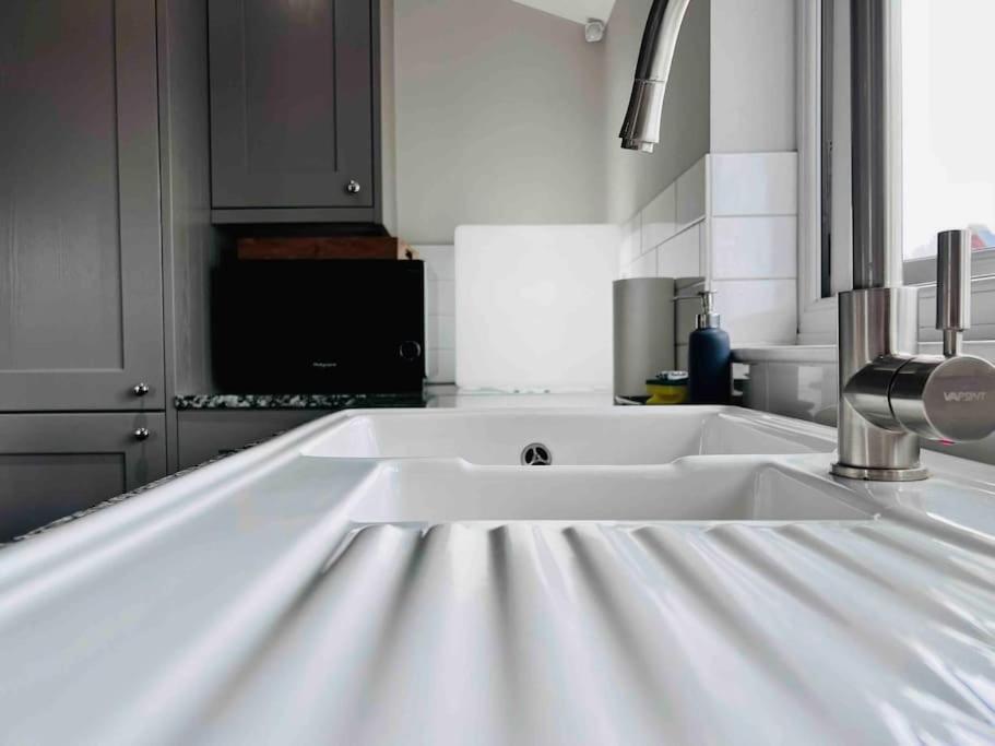 Smart-Home In Original Victorian Building Μπρίστολ Εξωτερικό φωτογραφία