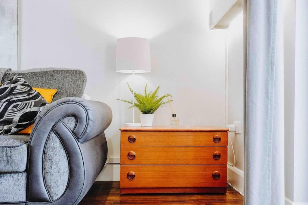 Smart-Home In Original Victorian Building Μπρίστολ Εξωτερικό φωτογραφία